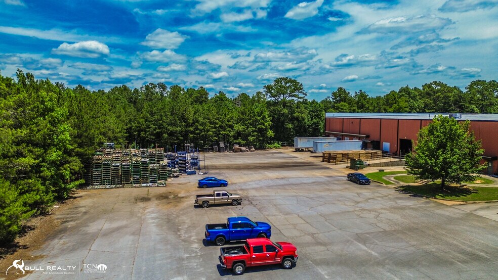 More Photos Of 14290 Lochridge Blvd, Covington Distribution For Lease