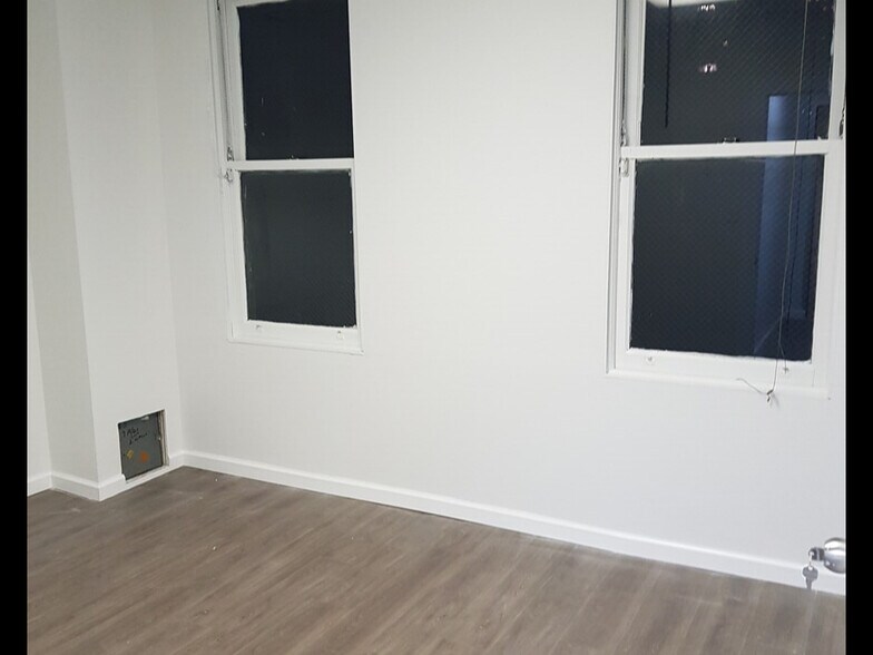 More Photos Of 206-212 Canal St, New York Office Residential For Sale