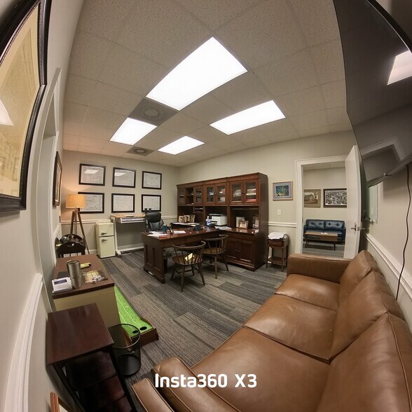 More Photos Of 198 E Main St, Franklin Medical For Lease