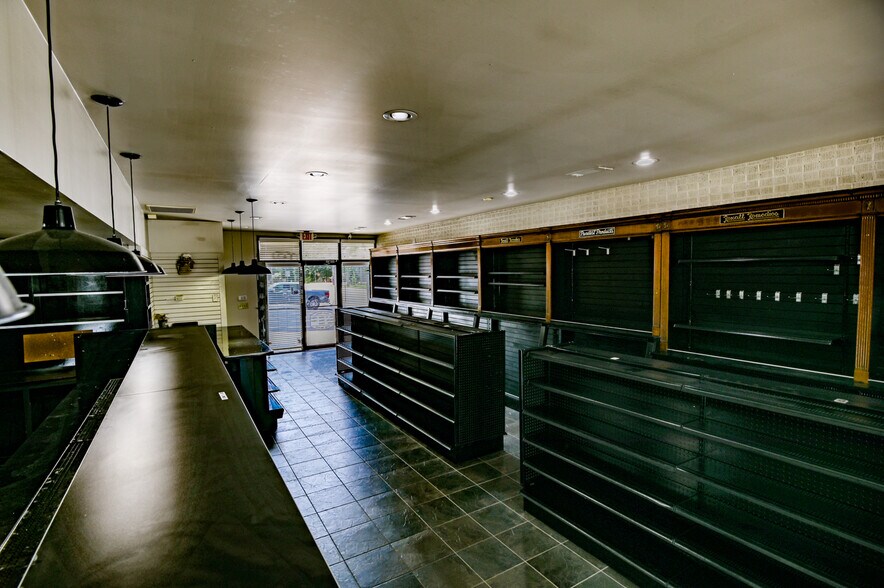 More Photos Of 4104 Tate St, Covington Office For Lease