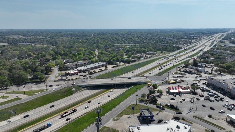 More Photos Of 434-450 E Highway 67, Duncanville General Retail For Sale