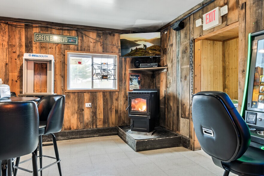 More Photos Of N1130 5th Rd, Coloma Trailer Camper Park For Sale