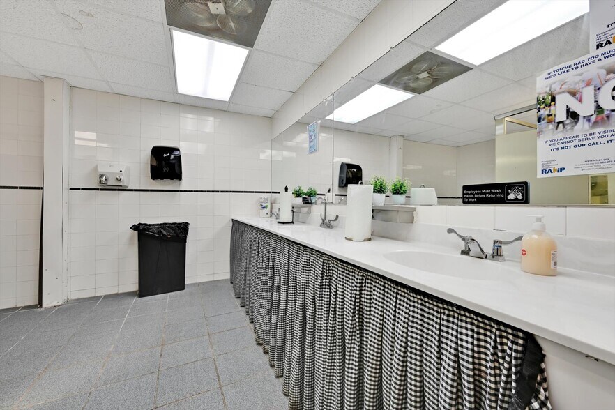 More Photos Of 4741 Route 220, Muncy Valley Restaurant For Sale