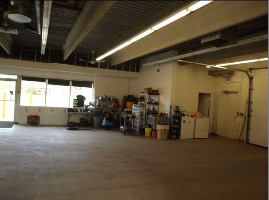 More Photos Of 3510 32nd St NE, Calgary Carwash For Sale