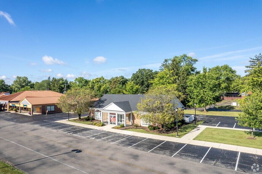 More Photos Of 20 W Whipp Rd, Dayton Bank For Lease