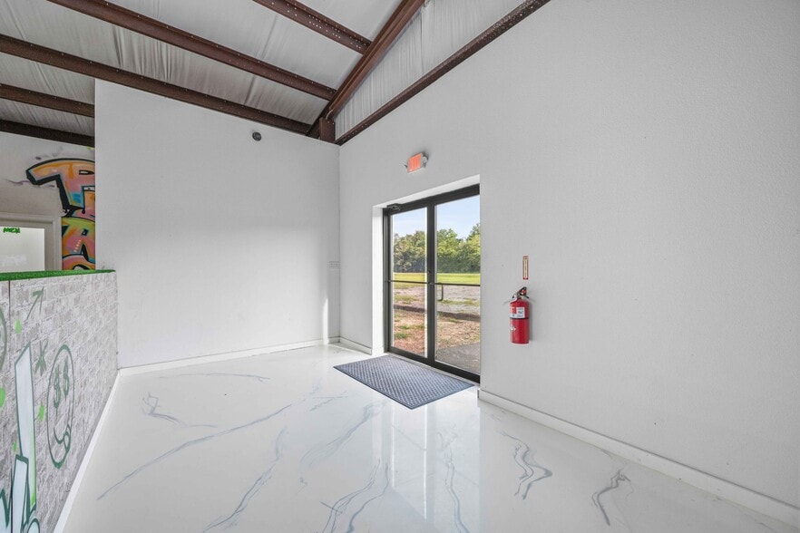 More Photos Of 1061 County Road 6111, Dayton Industrial For Sale