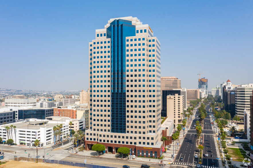 Primary Photo Of 111 W Ocean Blvd, Long Beach Coworking Space