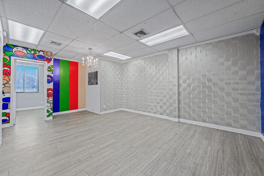 More Photos Of 30 S Ocean Ave, Freeport Loft Creative Space For Lease