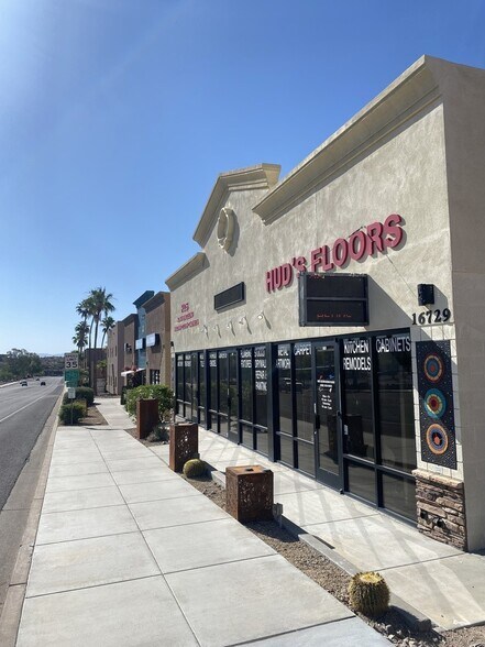 More Photos Of 16729 E Palisades Blvd, Fountain Hills Storefront For Sale