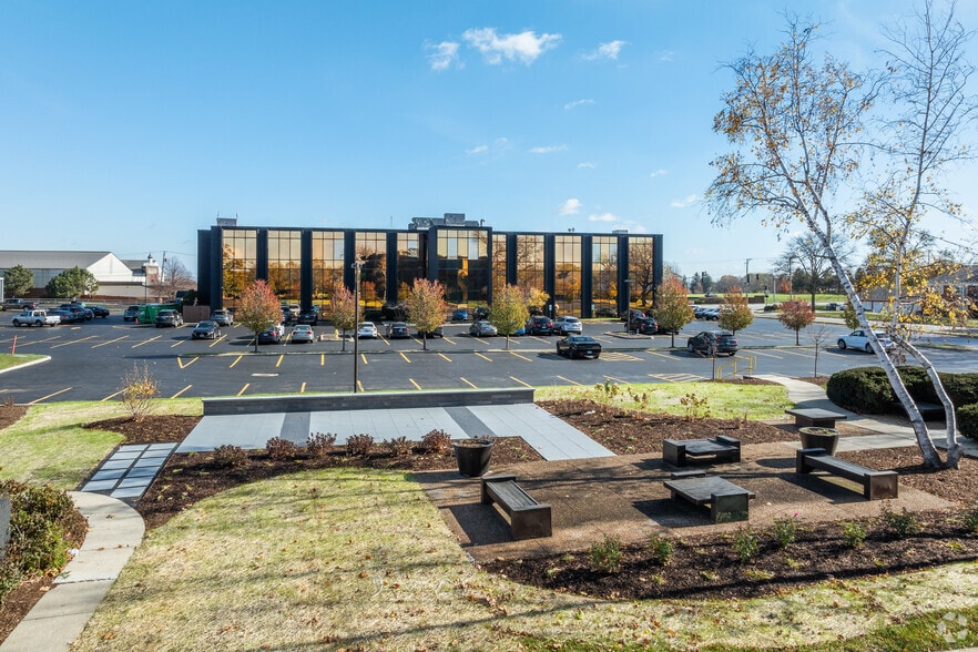 More Photos Of 799 Roosevelt Rd, Glen Ellyn Unknown For Lease