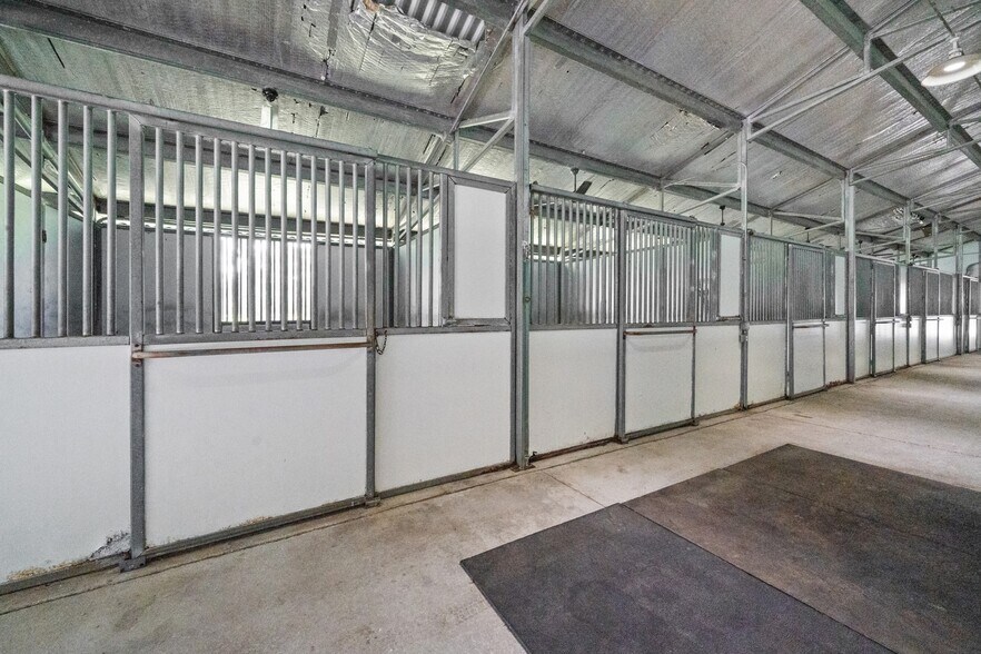More Photos Of 7650 N Whippoorwill Ter, Hernando Horse Stables For Sale