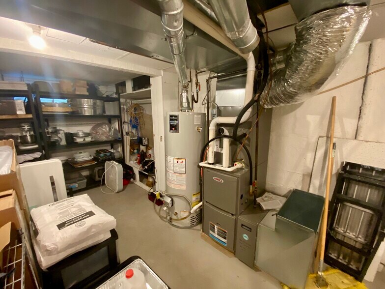 More Photos Of 730 Granite Ave, Shelby Specialty For Sale