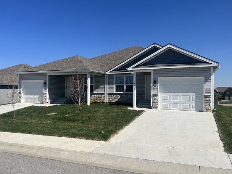 More Photos Of , Kansas City Multifamily For Sale