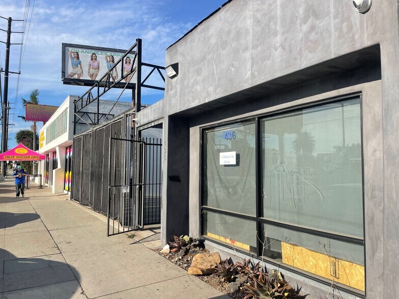 More Photos Of 428 Lincoln Blvd, Venice Freestanding For Lease