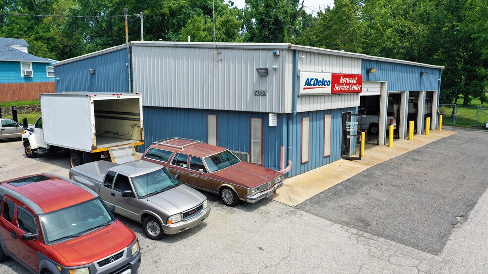 More Photos Of 213 S Rock Glen Rd, Baltimore Auto Repair For Sale