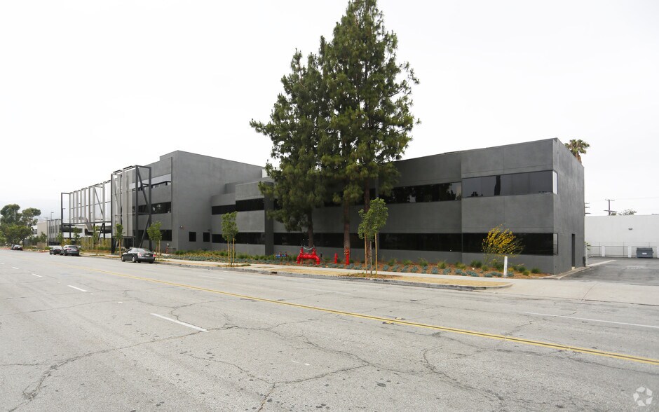 More Photos Of 1011 Grandview Ave, Glendale Unknown For Lease