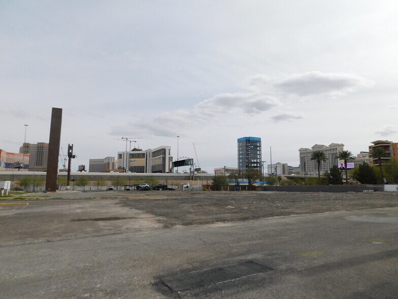 More Photos Of 3640 S Highland Dr, Las Vegas Unknown For Lease