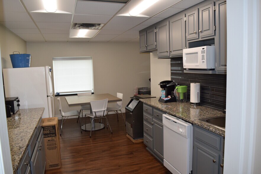 More Photos Of 318 NW 13th St, Oklahoma City Office For Lease