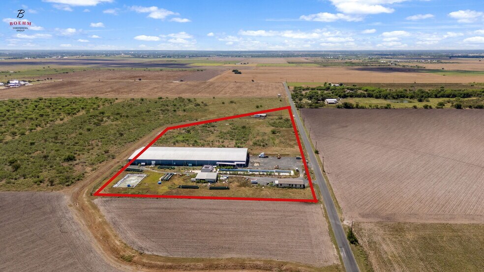 More Photos Of 833 County Road 583, La Coste Research And Development For Sale