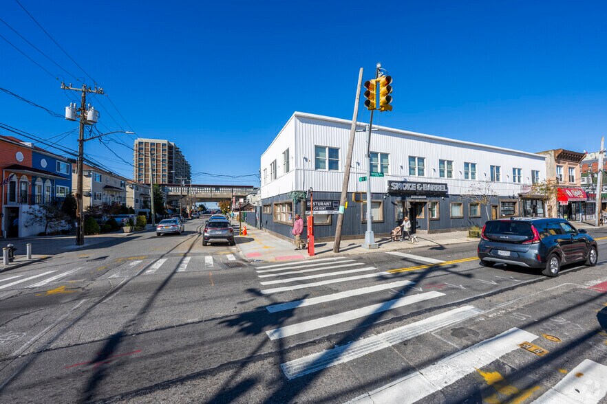More Photos Of 9720 Rockaway Beach Blvd, Rockaway Beach Hotel For Lease