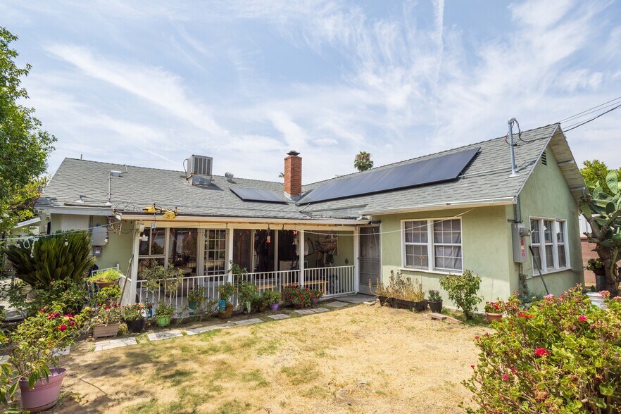 More Photos Of 6402 Graves Ave, Van Nuys Apartments For Sale