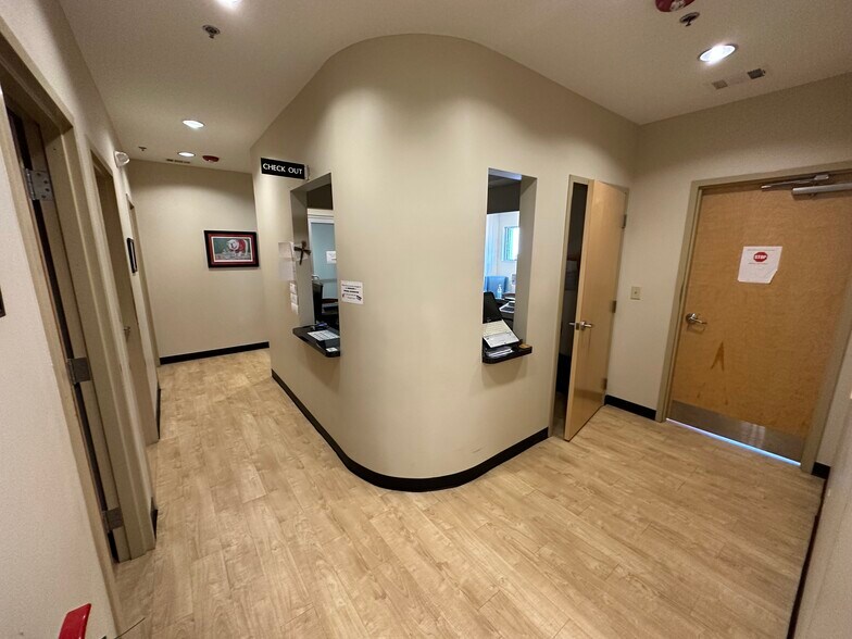 More Photos Of 3320 Old Jefferson Rd, Athens Office For Sale