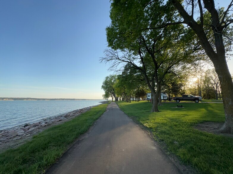 More Photos Of 1015-1021 Walnut St, Yankton Apartments For Sale