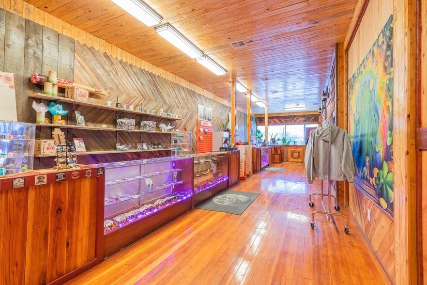 More Photos Of 308 Granado St, Tularosa General Retail For Sale