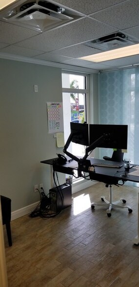 More Photos Of 301 E Ocean Ave, Lantana Office For Lease