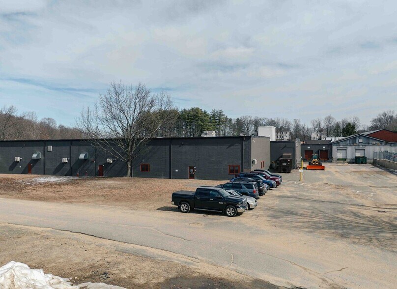 More Photos Of 20 Mill St, Pepperell Manufacturing For Lease