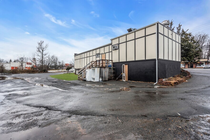More Photos Of 392 Rt-34, Matawan Restaurant For Sale