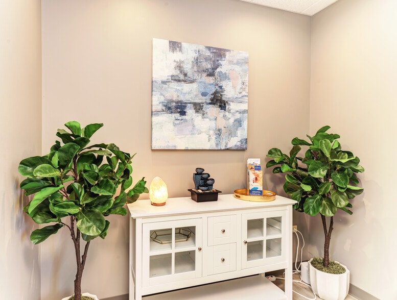 More Photos Of 2550 Compass Rd, Glenview Medical For Sale