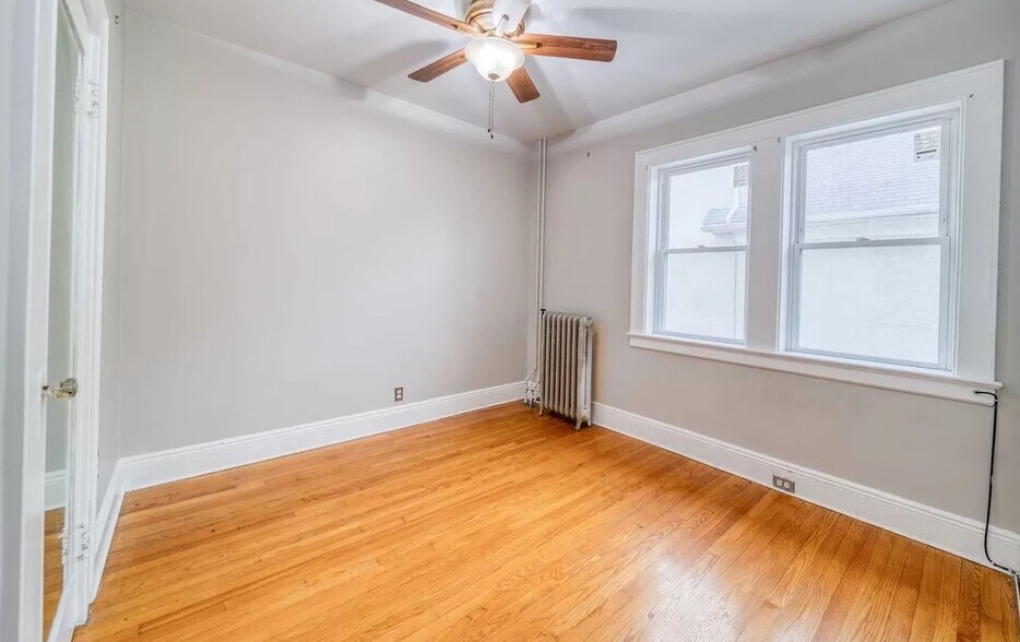 More Photos Of 518 79th St, North Bergen Medical For Sale
