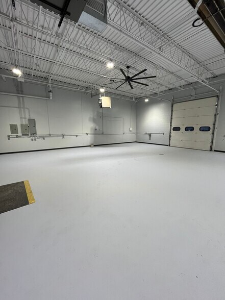 More Photos Of 4457 White Bear Pky, White Bear Lake Industrial For Sale