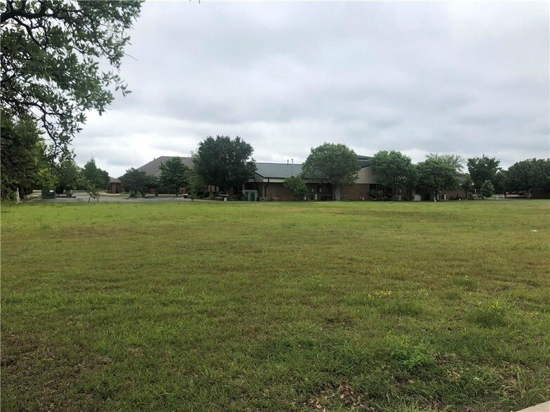More Photos Of 817 26th Ave NW, Norman Land For Sale