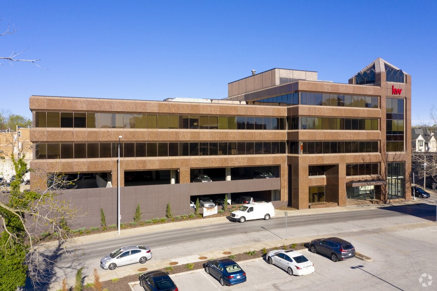 More Photos Of 4700 Belleview Ave, Kansas City Office For Lease