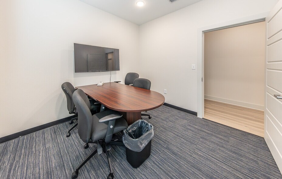 More Photos Of 5004 122nd St, Lubbock Office Residential For Lease