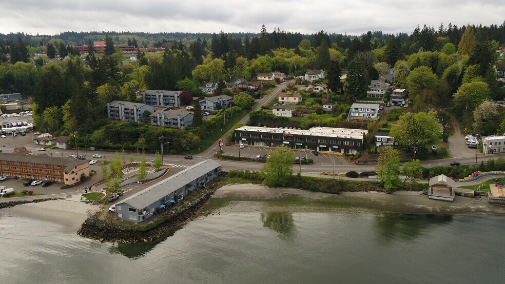 More Photos Of 1014 Bay St, Port Orchard Storefront Retail Office For Lease