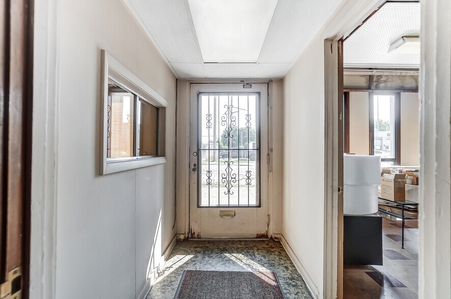 More Photos Of 203 S Wittenberg Ave, Springfield Industrial For Sale