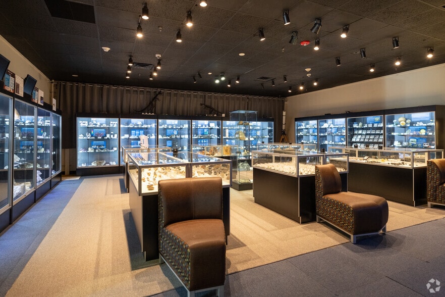 More Photos Of 1 Pari Dr, Rosman Specialty For Sale