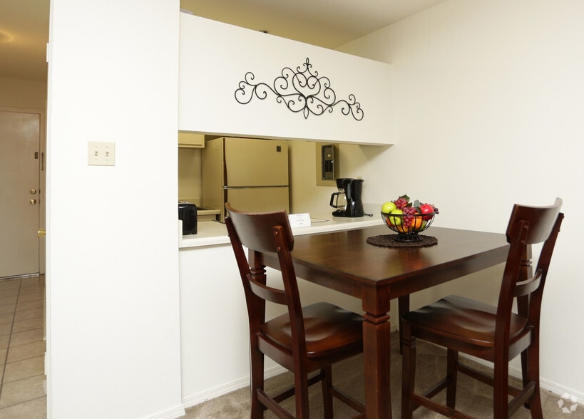 More Photos Of 5855 Citrus Blvd, New Orleans Apartments For Sale