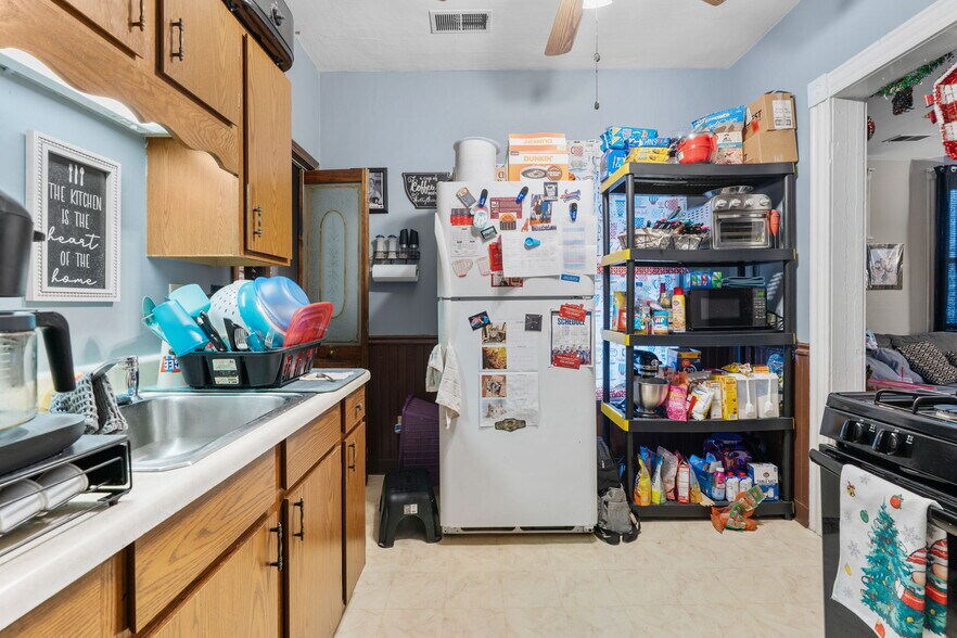 More Photos Of , Buffalo General Retail For Sale