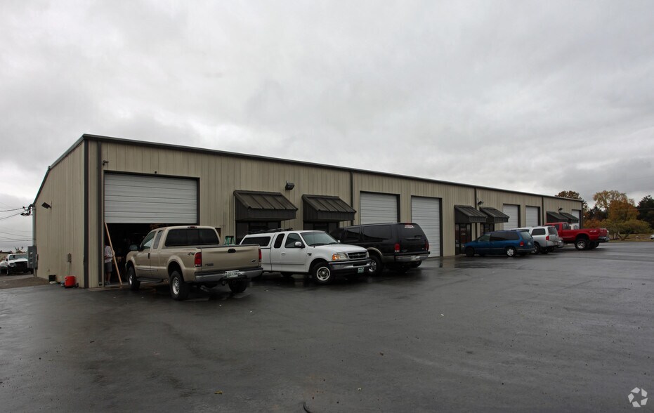 More Photos Of 304 Sand Hill Rd, La Vergne Warehouse For Lease