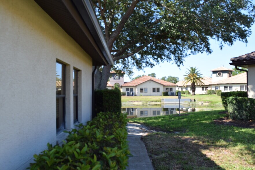 More Photos Of 421 Commercial Ct, Venice Loft Creative Space For Lease