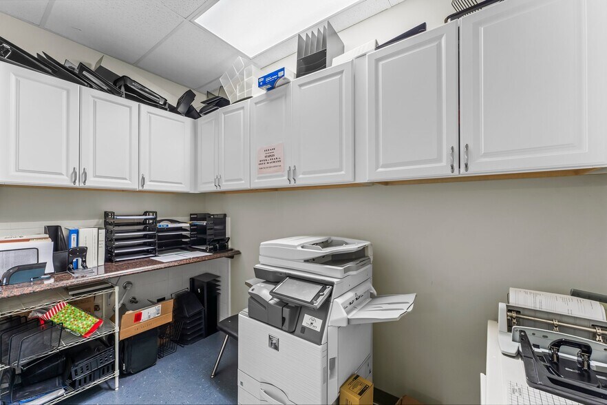 More Photos Of 1034 Regional Park Dr, Houston Medical For Sale