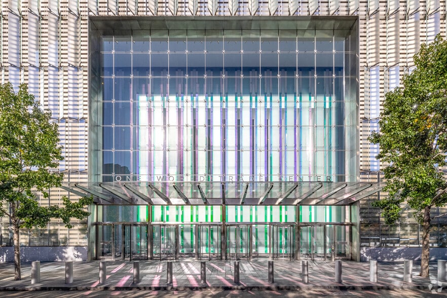 More Photos Of One World Trade Center, New York Coworking Space