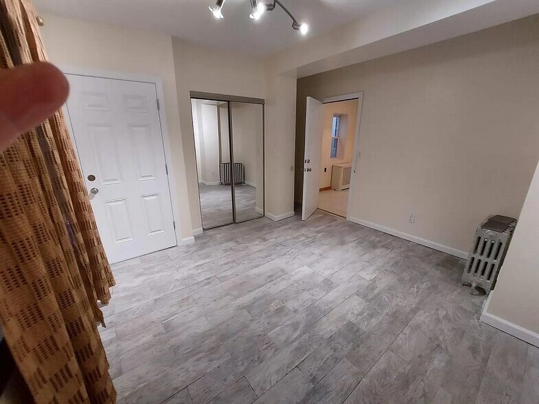 More Photos Of 472 Lake St, Brooklyn Land For Sale