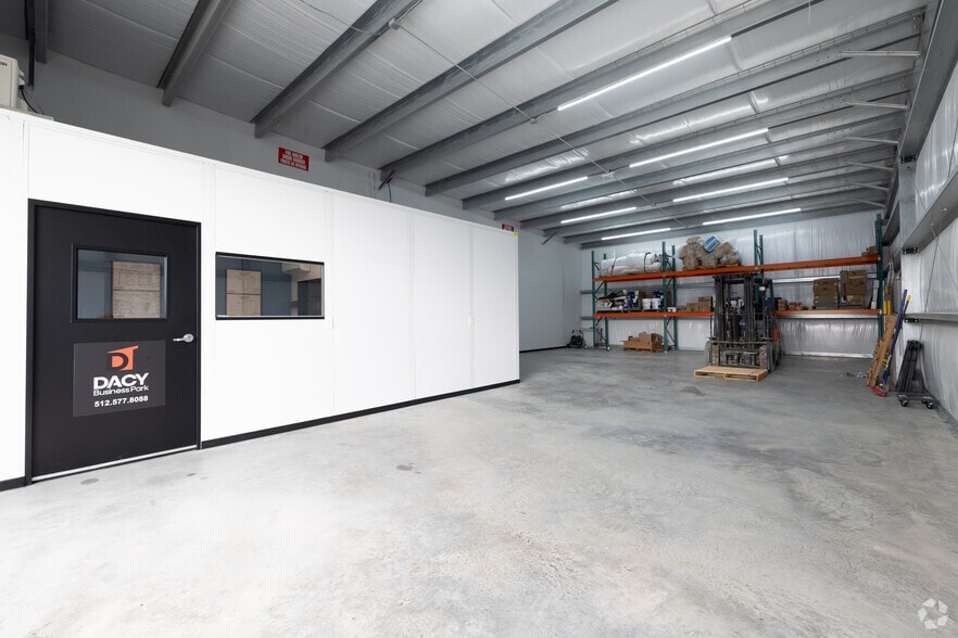 More Photos Of 3300 Dacy Ln, Kyle Warehouse For Sale