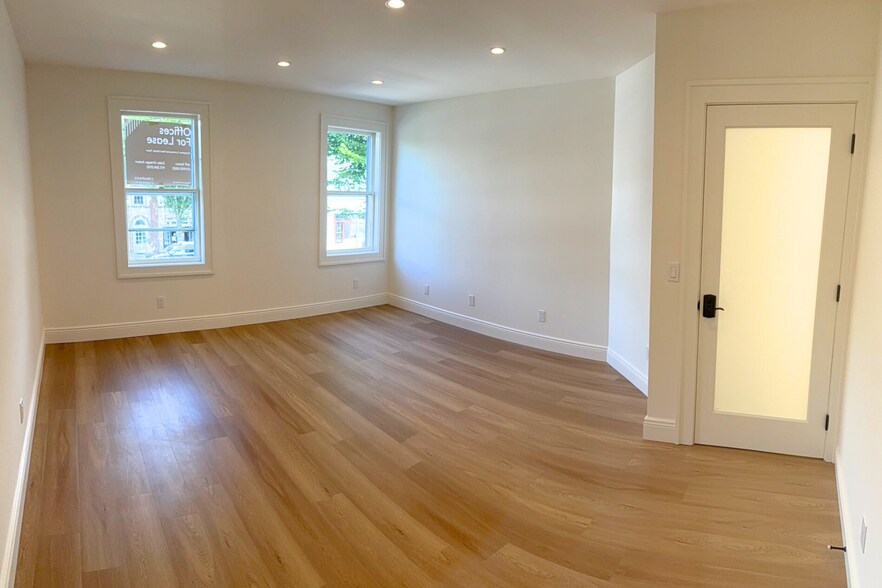 More Photos Of 47 Newtown Ln, East Hampton Coworking Space