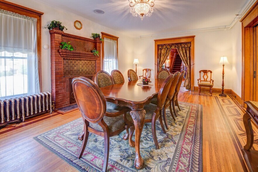 More Photos Of 415 E Lincolnway, Mishawaka Office Residential For Sale